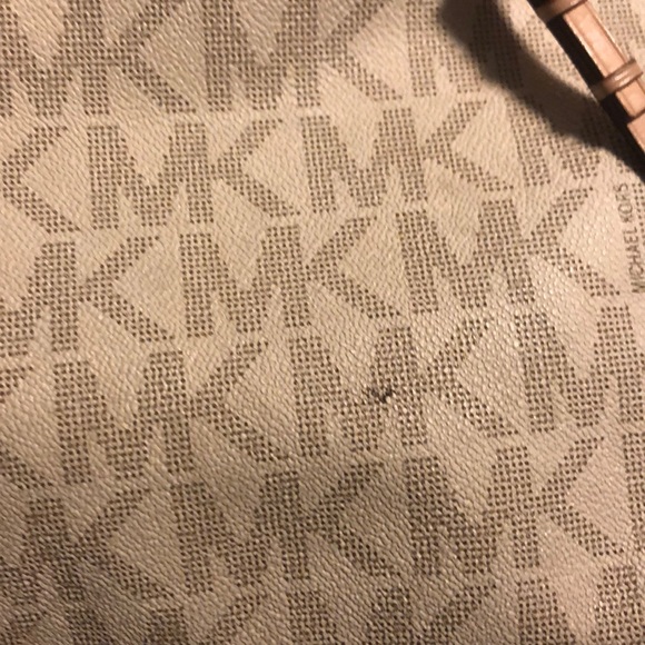Michael Kors Jet Set Large 👜 - Picture 6 of 8